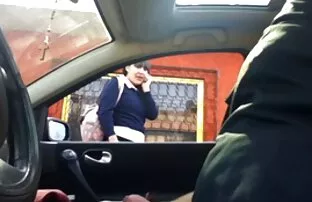 XXX گای خروس خود را به تصاویرسکسی چندنفره بیدمشک تراشیده سبزه هل داد
