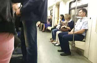 XXX دانشجو روسی به عکس سکس دختر با دختر یک دوست ماندگار اعتصاب می کند