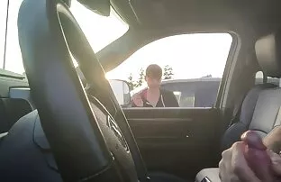 XXX شلخته نخبه تسلیم مرد ثروتمند می شود عکس سکس سینه دختر