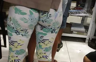 XXX الاغ روسی یک دیک هیجان زده می شود عکس سکس با دوست دختر
