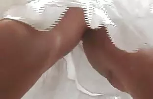 XXX یک زن لاغر 18 ساله در حال آشفتگی با دوستش است عکس های سکسی دختر و پسر